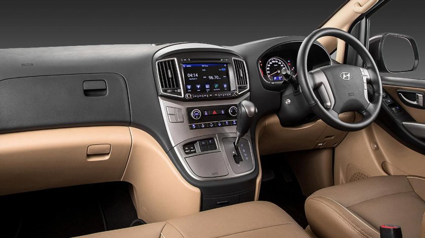 Hyundai Grand Starex Interior