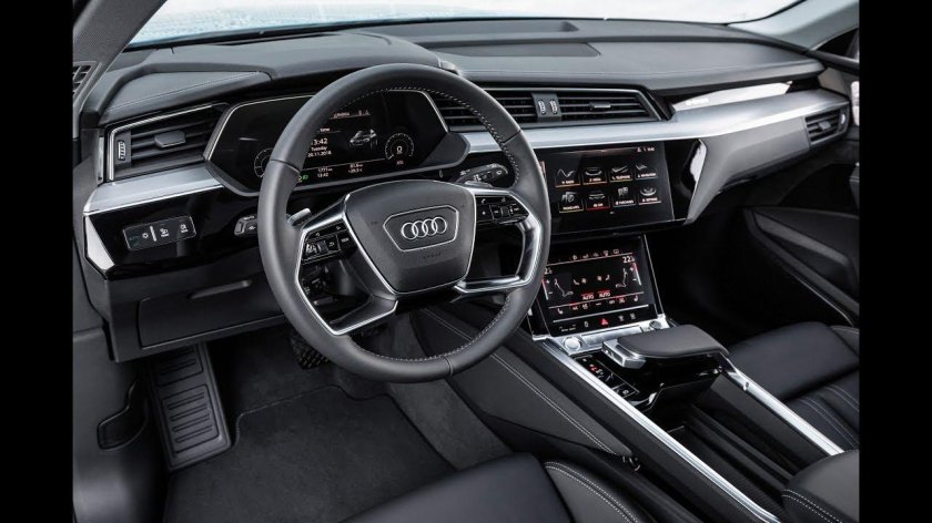 Audi e tron 55 quattro Interior