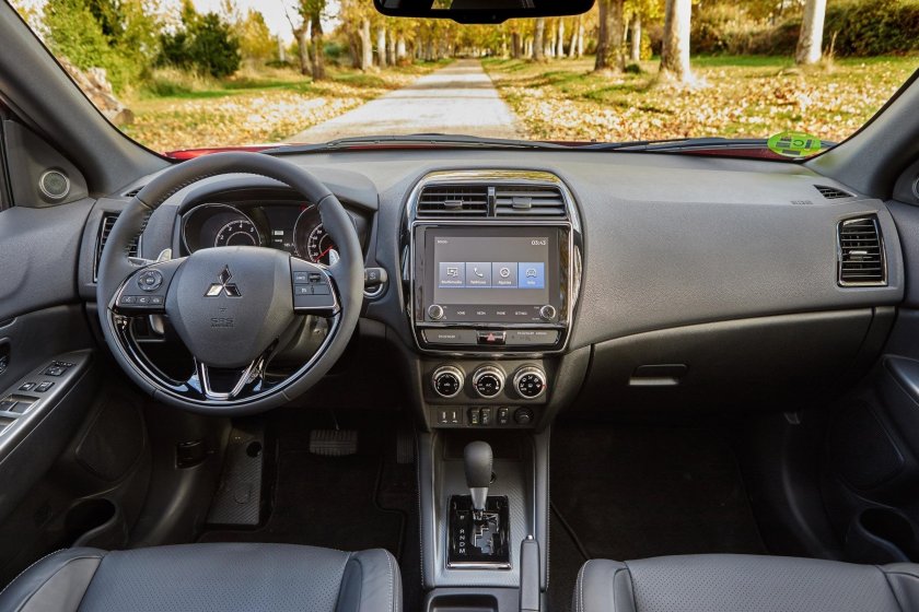 Mitsubishi ASX 2021 интерьер