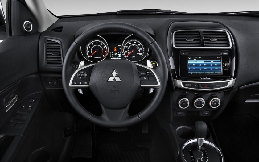 Mitsubishi Outlander Sport 2014