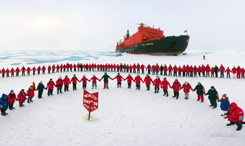 Экспедиция на Северный полюс на ледоколе