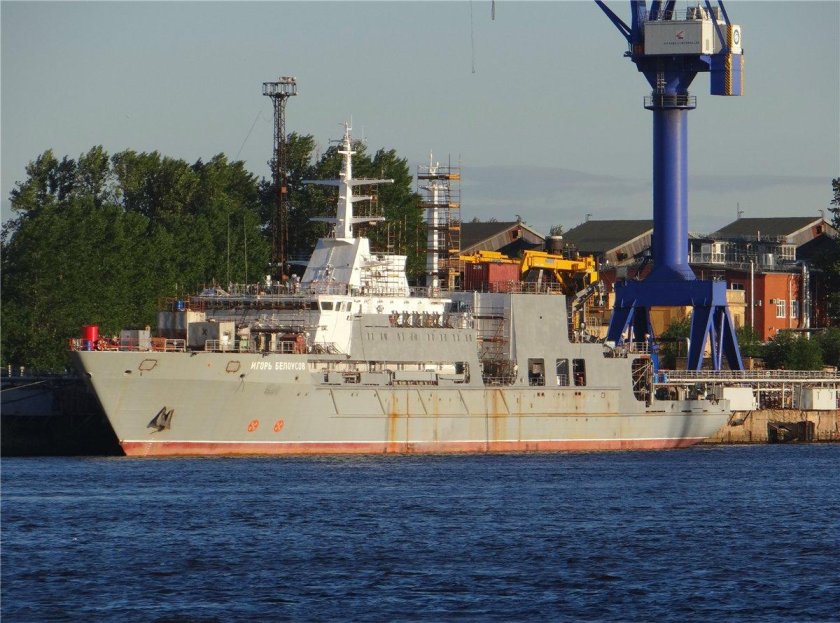 Спасатель Игорь Белоусов