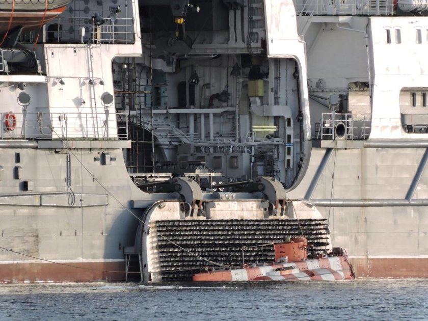 Игорь Белоусов корабль