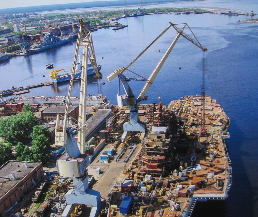 Судно-спасатель Игорь Белоусов