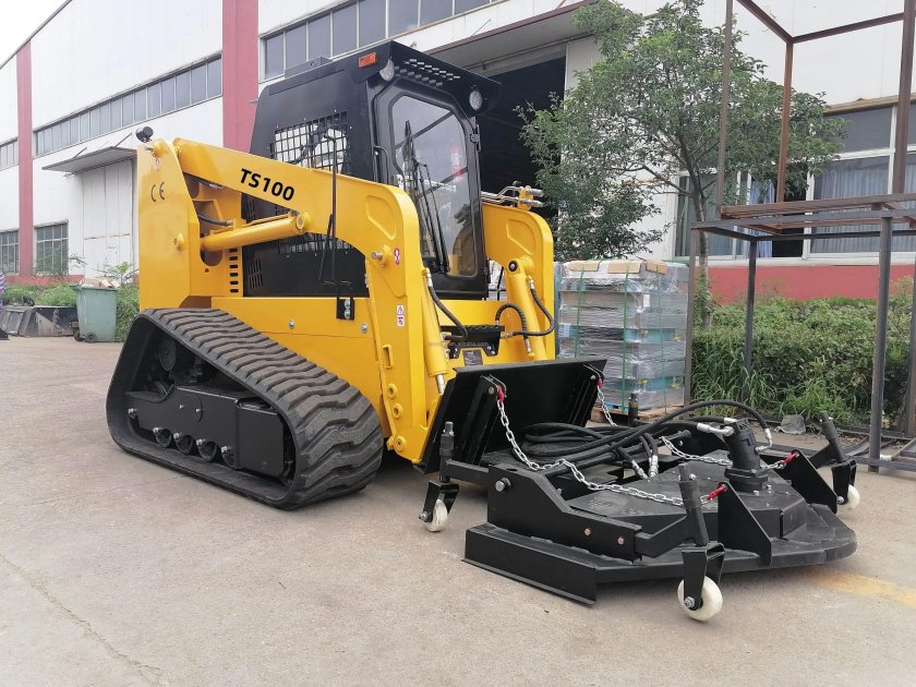 Погрузчик с поворотными колесами