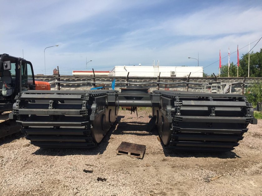 Гусеничный экскаватор Понтонный