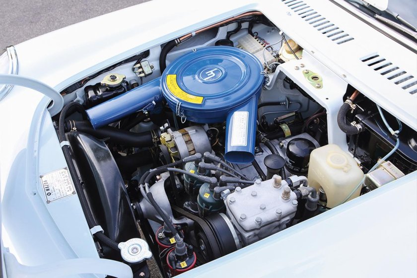 Mazda Cosmo с роторным двигателем