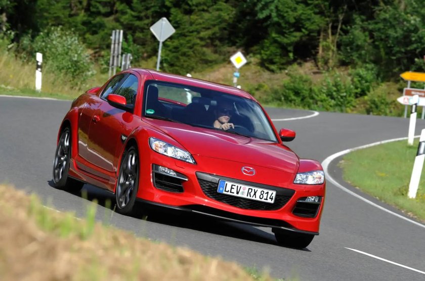 Мазда с роторным двигателем фото