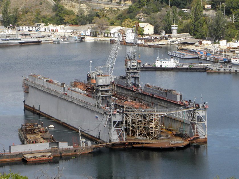 Пд-16 плавучий док