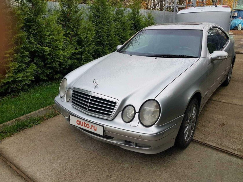 Мерседес ЦЛК 230