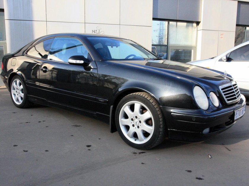 Мерседес CLK 208