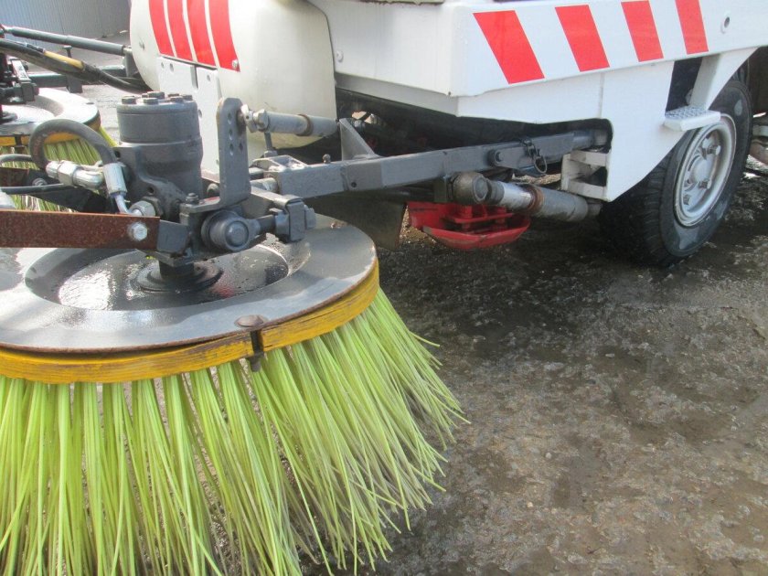 Уборочная машина Drift