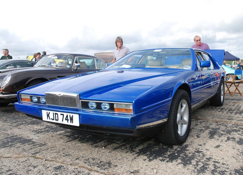 Автопарк кучи Lagonda