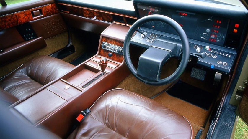 Астон Мартин Лагонда 1976