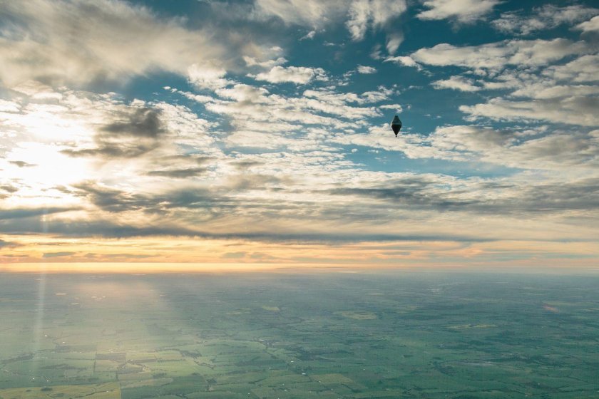Вид на океан с воздушного шара