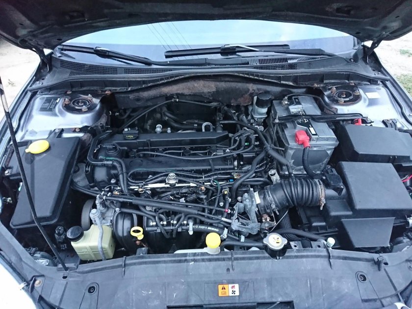 Мазда трибьют 2,3 под капотом