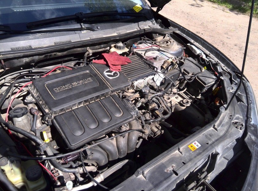 Мазда 3 БК под капотом