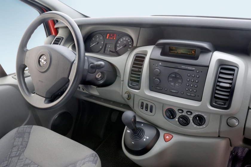 Опель Виваро 2009