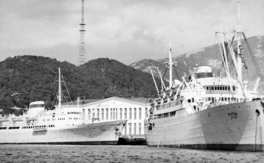 Петропавловск - Камчатский теплоход Советский Союз