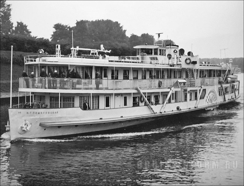 Пароход Помяловский