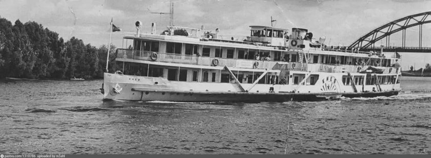 Колесный пароход к м Станюкович.