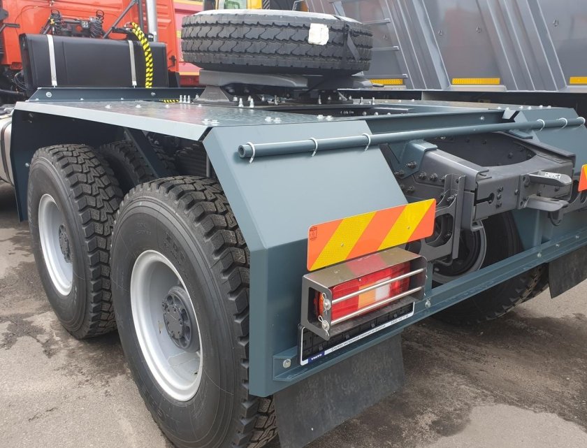 Крыло заднее КАМАЗ