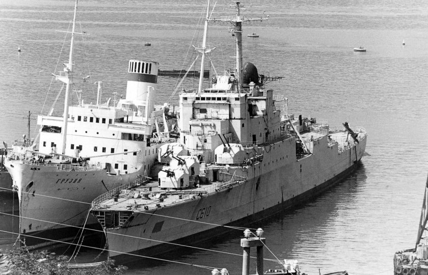 Теплоход Аджария 1987