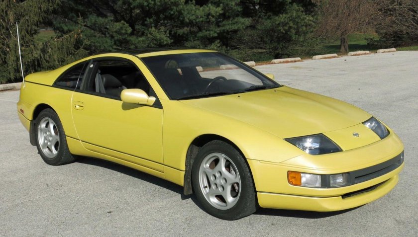 Nissan 300zx желтый