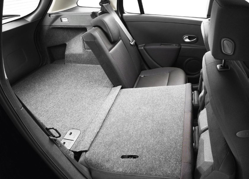 Renault Clio Sport Tourer салон