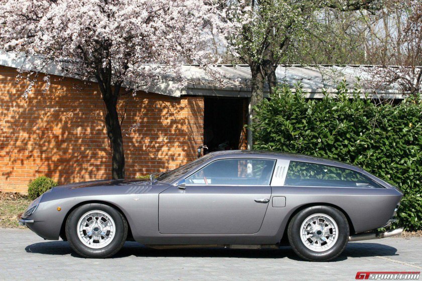 Lamborghini shooting Brake