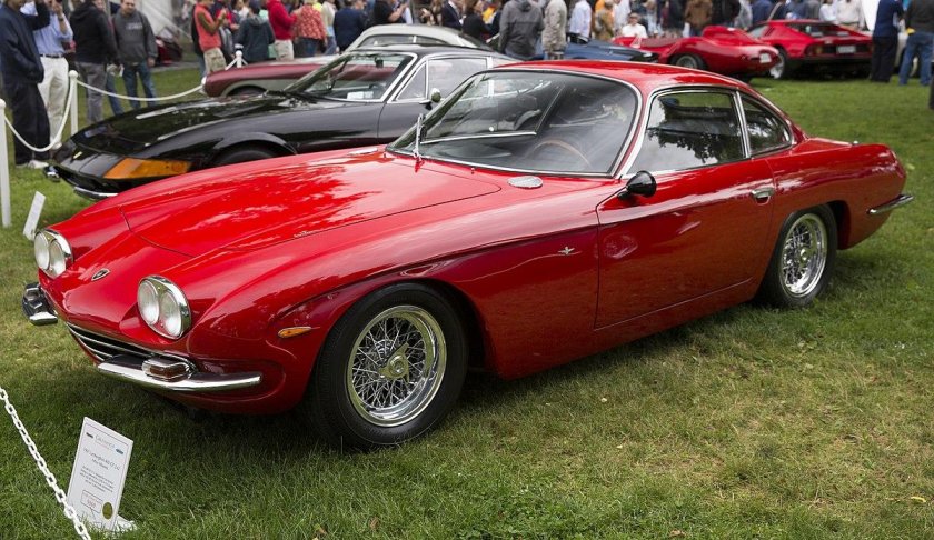 Lamborghini 400 gt 2+2
