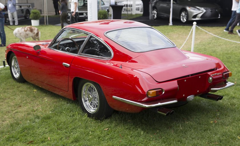 Lamborghini 400 gt 2+2