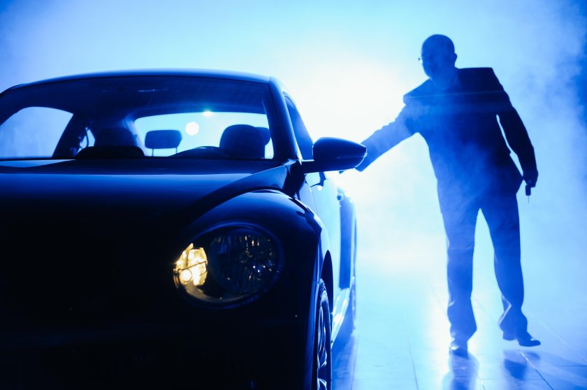 Аферист на авто