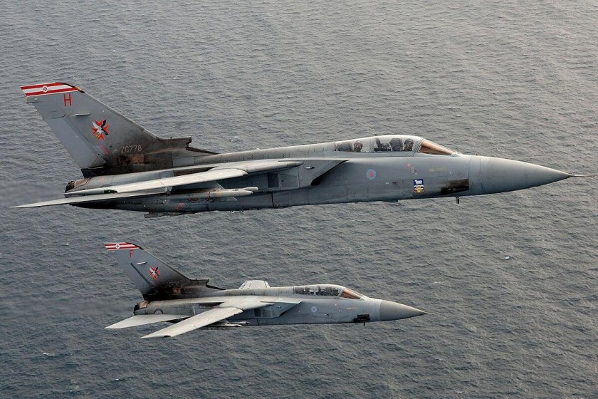 Самолет Panavia Tornado ADV