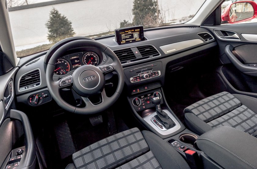Audi q3 салон