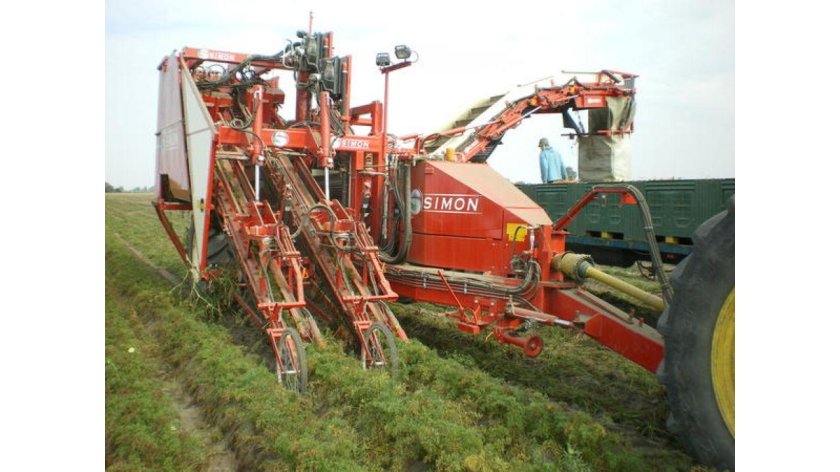 Морковоуборочный комбайн ммт1