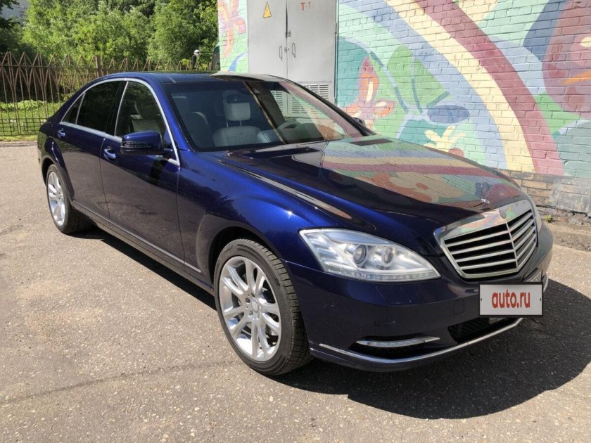 Мерседес 221 5.5 Лонг