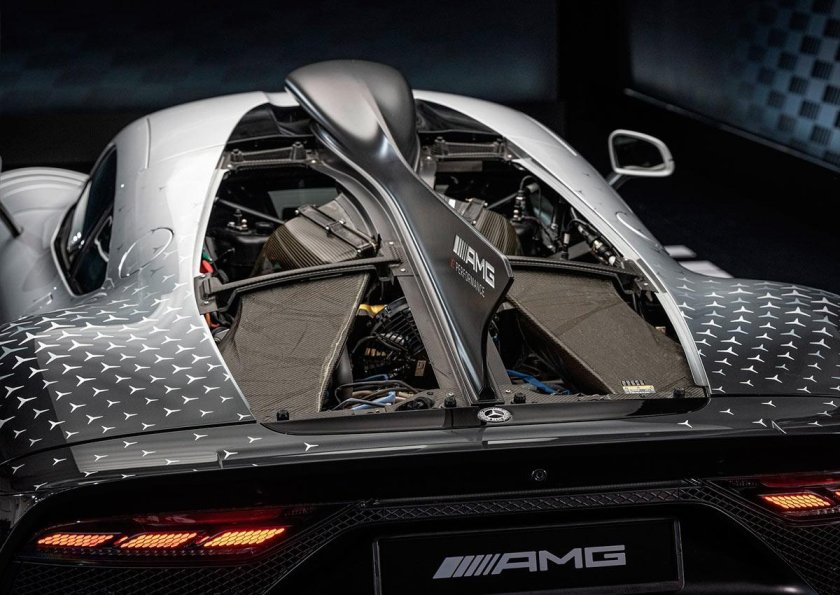 Мерседес АМГ Проджект 1