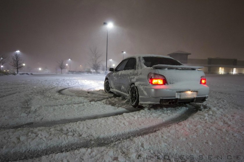 Субару Импреза дрифт зимой