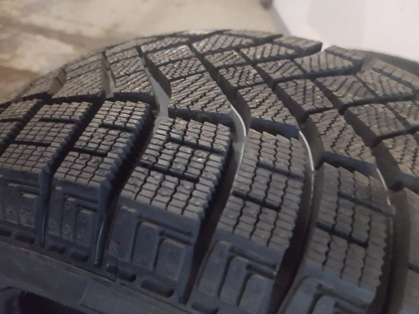 Pirelli Ice Zero fr 205/55 r16