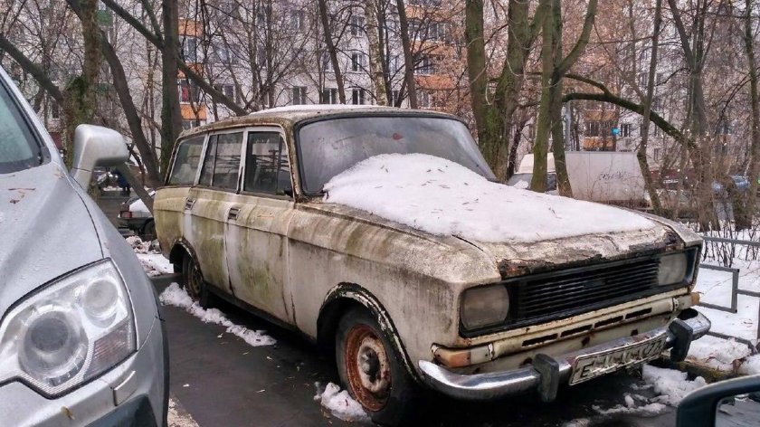 Москвич 412 во дворе