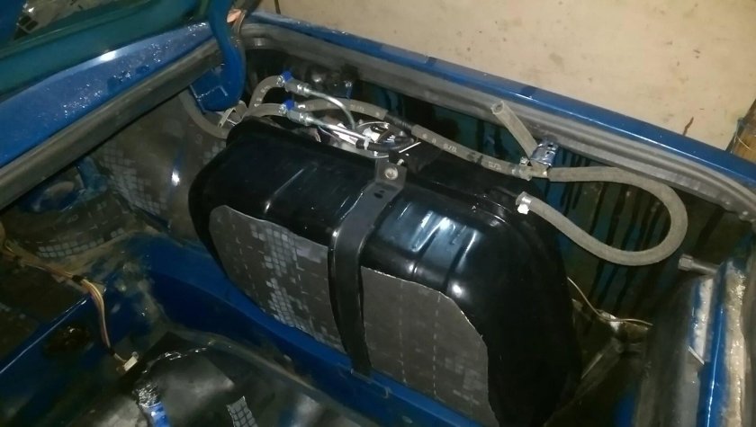 Топливная магистраль ВАЗ 2107 карбюратор