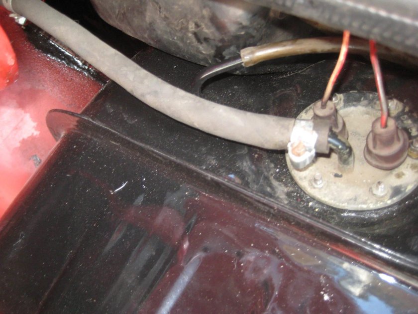 Вентиляция бака ВАЗ 2107