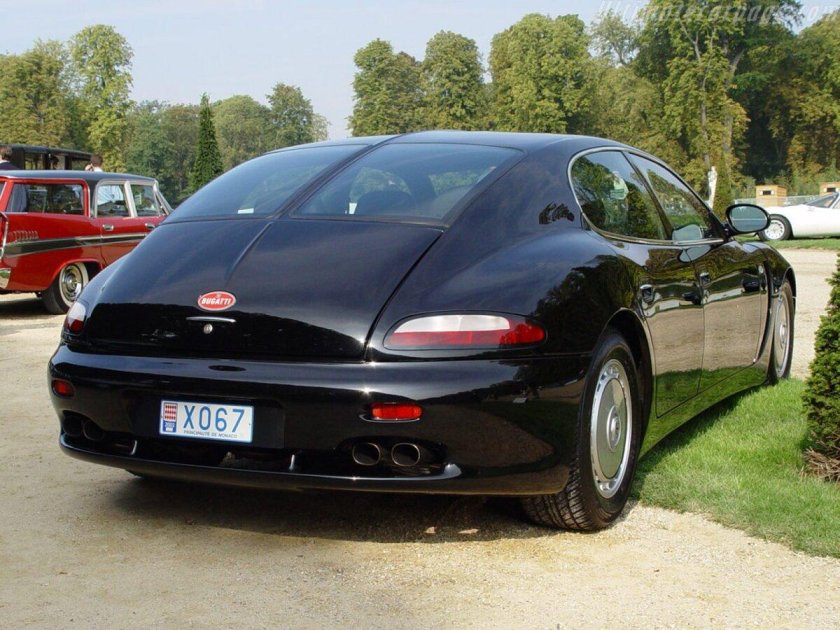 Автомобили Bugatti eb112
