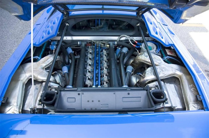 Bugatti eb110 двигатель