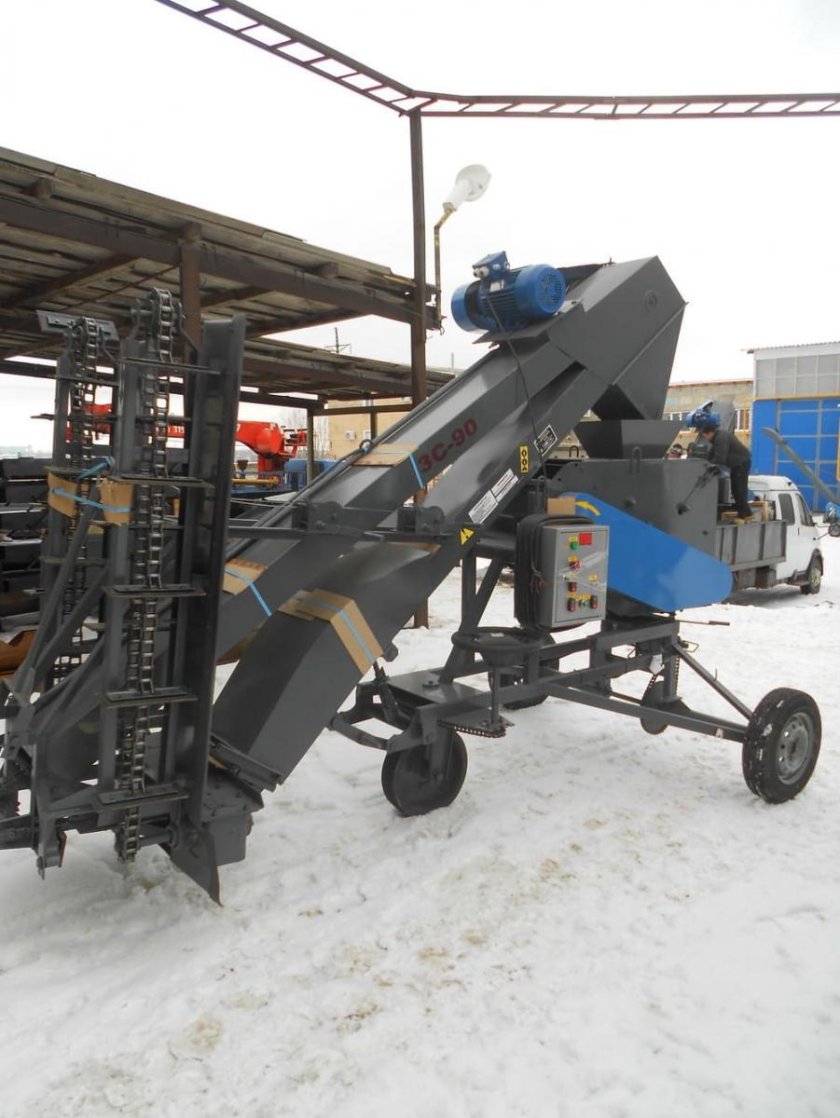 Зернометатель самопередвижной ЗС-90