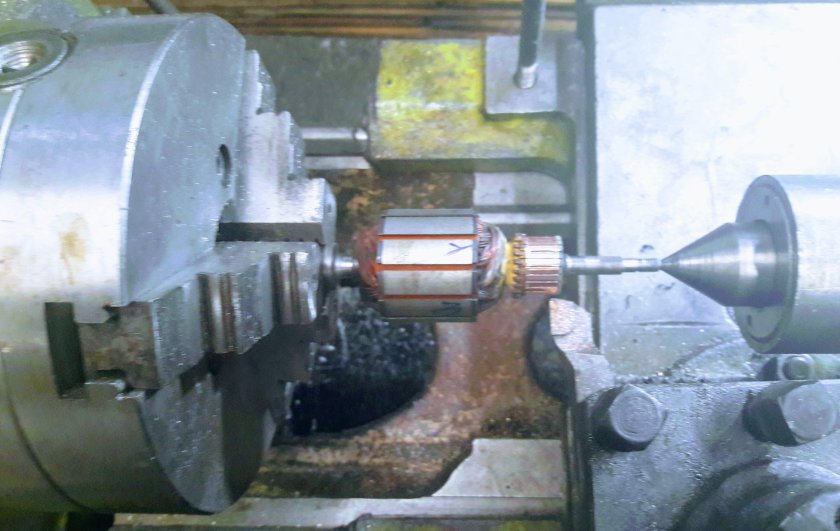 Станок для проточки коллекторов