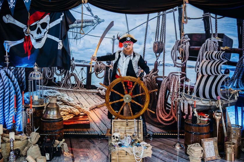 Фотозона пираты Карибского моря