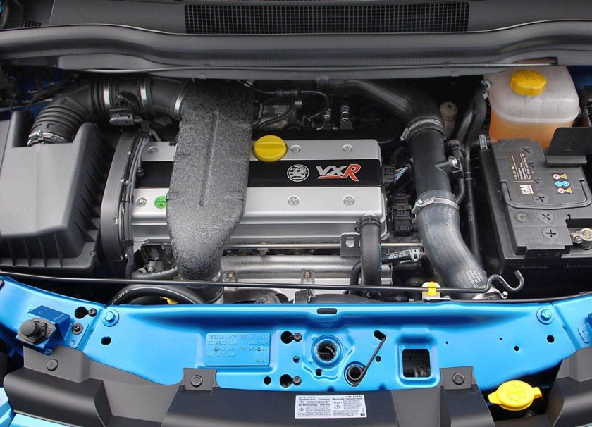 Opel Astra h под капотом