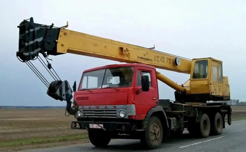 КС-4572 КАМАЗ автокран